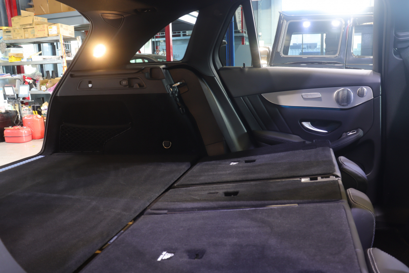 メルセデスベンツ GLC GLC220d 4MATIC ｽﾎﾟｰﾂ 本革仕様 ﾚｰﾀﾞｰSP　本革ｽﾎﾟｰﾂｼｰﾄ(ﾌﾞﾗｯｸ) ﾊﾟﾉﾗﾏｻﾝﾙｰﾌ 8.4ｲﾝﾁﾜｲﾄﾞﾅﾋﾞ Burmesterｻｳﾝﾄﾞ ﾌﾙｾｸﾞTV ﾍｯﾄﾞｱｯﾌﾟﾃﾞｨｽﾌﾟﾚｲ LEDﾍｯﾄﾞﾗｲﾄ ｱﾝﾋﾞｴﾝﾄﾗｲﾄ 自動ﾘｱｹﾞｰﾄ AMGｴｱﾛ&19ｲﾝﾁｱﾙﾐ　2年保証