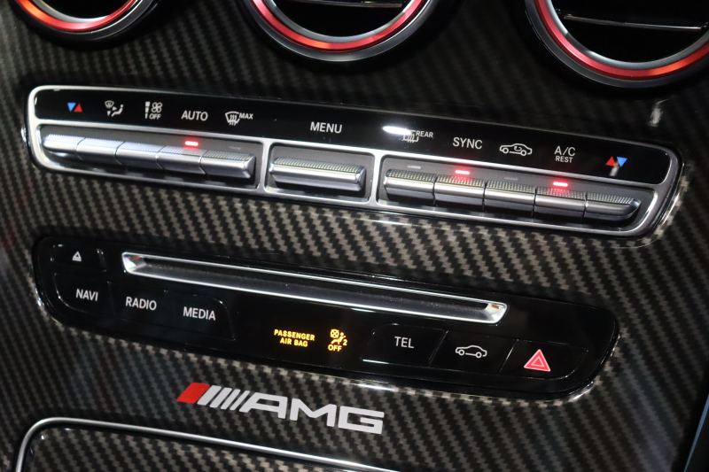 メルセデスベンツ GLC GLC220d 4MATIC ｽﾎﾟｰﾂ 本革仕様 ﾚｰﾀﾞｰSP　本革ｽﾎﾟｰﾂｼｰﾄ(ﾌﾞﾗｯｸ) ﾊﾟﾉﾗﾏｻﾝﾙｰﾌ 8.4ｲﾝﾁﾜｲﾄﾞﾅﾋﾞ Burmesterｻｳﾝﾄﾞ ﾌﾙｾｸﾞTV ﾍｯﾄﾞｱｯﾌﾟﾃﾞｨｽﾌﾟﾚｲ LEDﾍｯﾄﾞﾗｲﾄ ｱﾝﾋﾞｴﾝﾄﾗｲﾄ 自動ﾘｱｹﾞｰﾄ AMGｴｱﾛ&19ｲﾝﾁｱﾙﾐ　2年保証