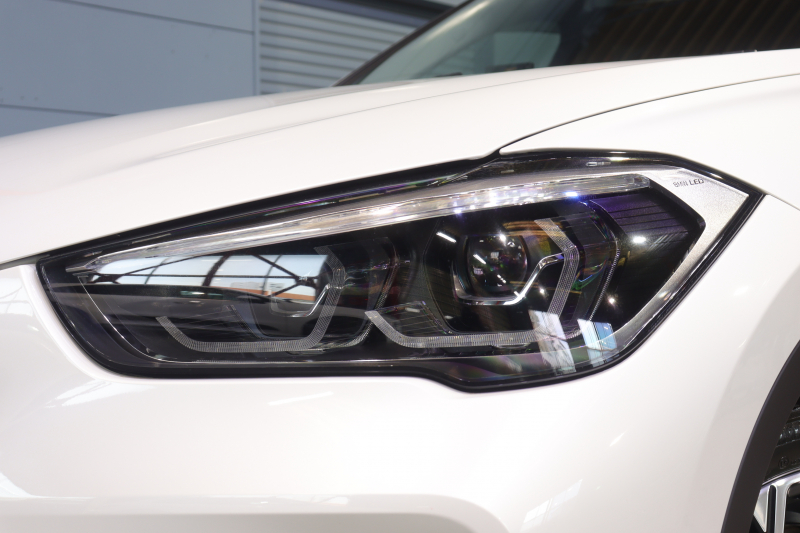 BMW X1 xDrive 20i Xﾗｲﾝ ｾﾚｸﾄ&ﾊｲﾗｲﾝ&ｺﾝﾌｫｰﾄP ｱﾄﾞﾊﾞﾝｽﾄﾞｱｸﾃｨﾌﾞSP　1ｵｰﾅｰ 後期 ﾀﾞｺﾀﾚｻﾞｰ(ﾌﾞﾗｯｸ) ﾊﾟﾉﾗﾏｻﾝﾙｰﾌ 第6世代iDriveﾅﾋﾞ HiFiｽﾋﾟｰｶｰ ｱｸﾃｨﾌﾞｸﾙｺﾝ ﾍｯﾄﾞｱｯﾌﾟﾃﾞｨｽﾌﾟﾚｲ 専用ｴｸｽﾃﾘｱ 有償色　2年保証