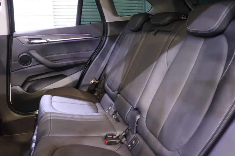 BMW X1 xDrive 20i Xﾗｲﾝ ｾﾚｸﾄ&ﾊｲﾗｲﾝ&ｺﾝﾌｫｰﾄP ｱﾄﾞﾊﾞﾝｽﾄﾞｱｸﾃｨﾌﾞSP　1ｵｰﾅｰ 後期 ﾀﾞｺﾀﾚｻﾞｰ(ﾌﾞﾗｯｸ) ﾊﾟﾉﾗﾏｻﾝﾙｰﾌ 第6世代iDriveﾅﾋﾞ HiFiｽﾋﾟｰｶｰ ｱｸﾃｨﾌﾞｸﾙｺﾝ ﾍｯﾄﾞｱｯﾌﾟﾃﾞｨｽﾌﾟﾚｲ 専用ｴｸｽﾃﾘｱ 有償色　2年保証