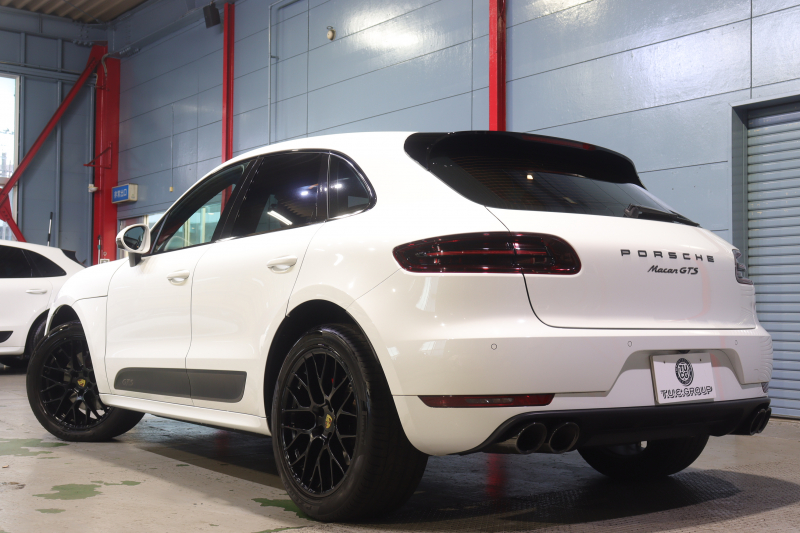 ポルシェ マカン GTS ｽﾎﾟｰﾂｸﾛﾉP　1ｵｰﾅｰ PASM ﾂｰﾄﾝﾚｻﾞｰｲﾝﾃﾘｱ(ﾚｯﾄﾞ/ﾌﾞﾗｯｸ) PCMﾅﾋﾞ CarPlay ﾊﾞｯｸｶﾒﾗ ｼｰﾄﾋｰﾀｰ ﾚｰﾝﾃﾞｨﾊﾟｰﾁｬｳｫｰﾆﾝｸﾞ ｷｾﾉﾝ 20ｲﾝﾁRSｽﾊﾟｲﾀﾞｰAW ｶﾗｰｸﾚｽﾄ　2年保証