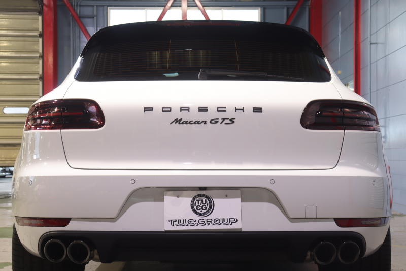 ポルシェ マカン GTS ｽﾎﾟｰﾂｸﾛﾉP　1ｵｰﾅｰ PASM ﾂｰﾄﾝﾚｻﾞｰｲﾝﾃﾘｱ(ﾚｯﾄﾞ/ﾌﾞﾗｯｸ) PCMﾅﾋﾞ CarPlay ﾊﾞｯｸｶﾒﾗ ｼｰﾄﾋｰﾀｰ ﾚｰﾝﾃﾞｨﾊﾟｰﾁｬｳｫｰﾆﾝｸﾞ ｷｾﾉﾝ 20ｲﾝﾁRSｽﾊﾟｲﾀﾞｰAW ｶﾗｰｸﾚｽﾄ　2年保証
