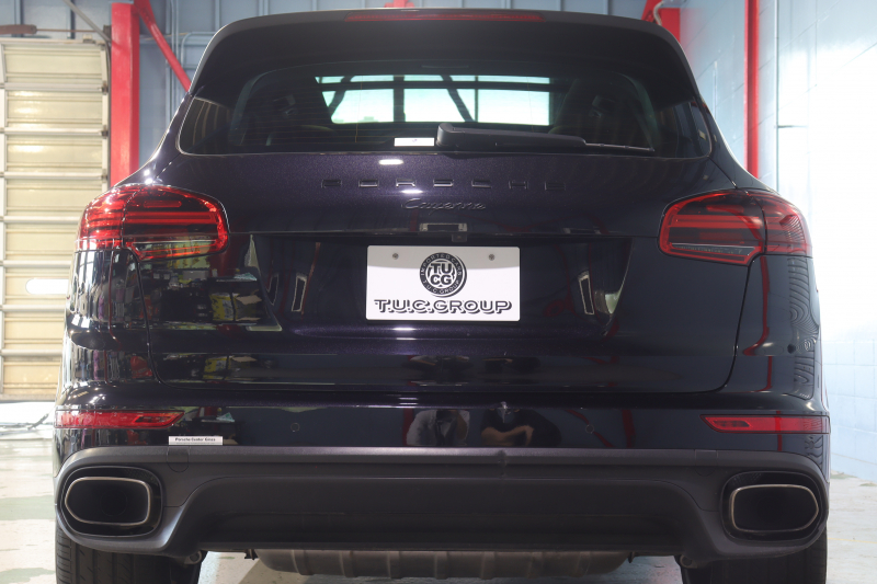 ポルシェ カイエン ﾌﾟﾗﾁﾅｴﾃﾞｨｼｮﾝ　別仕様車 後期ﾓﾃﾞﾙ MY17 ｱｸﾃｨﾌﾞｸﾙｺﾝ ﾚｰﾝﾁｪﾝｼﾞ ﾂｰﾄﾝﾚｻﾞｰｲﾝﾃﾘｱ(ﾚｯﾄﾞ/ﾌﾞﾗｯｸ) 赤革ｼｰﾄ 14way電動ｼｰﾄ ﾊﾟﾉﾗﾏｻﾝﾙｰﾌ PCMﾅﾋﾞ BOSEｻｳﾝﾄﾞ CarPlay 20ｲﾝﾁRSｽﾊﾟｲﾀﾞｰAW　2年保証