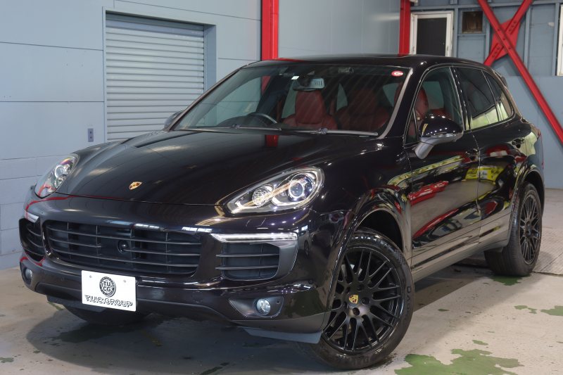 ポルシェ カイエン ﾌﾟﾗﾁﾅｴﾃﾞｨｼｮﾝ　別仕様車 後期ﾓﾃﾞﾙ MY17 ｱｸﾃｨﾌﾞｸﾙｺﾝ ﾚｰﾝﾁｪﾝｼﾞ ﾂｰﾄﾝﾚｻﾞｰｲﾝﾃﾘｱ(ﾚｯﾄﾞ/ﾌﾞﾗｯｸ) 赤革ｼｰﾄ 14way電動ｼｰﾄ ﾊﾟﾉﾗﾏｻﾝﾙｰﾌ PCMﾅﾋﾞ BOSEｻｳﾝﾄﾞ CarPlay 20ｲﾝﾁRSｽﾊﾟｲﾀﾞｰAW　2年保証