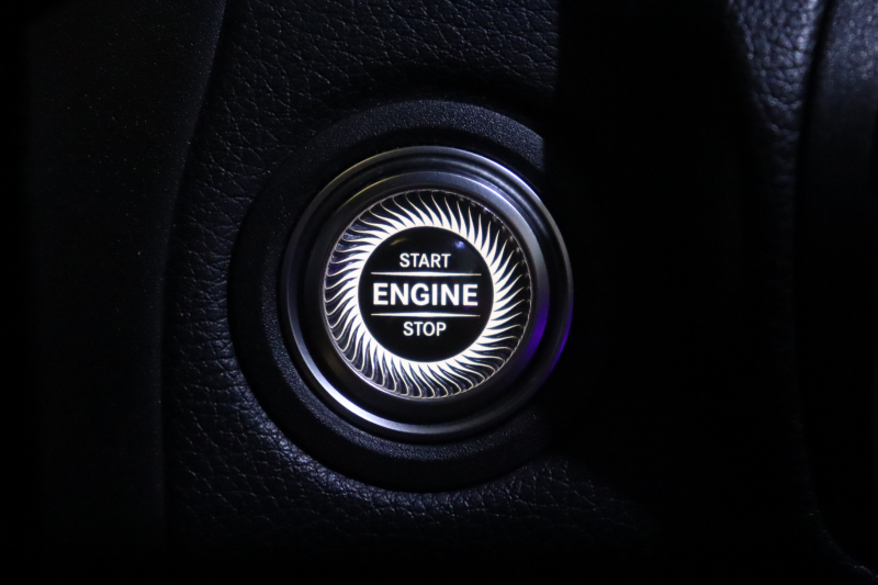 メルセデスベンツ GLC GLC220d 4MATIC AMGﾗｲﾝ ﾚｻﾞｰｴｸｽｸﾙｰｼﾌﾞP ﾚｰﾀﾞｰSP　黒本革 ﾘﾗｸｾﾞｰｼｮﾝ ﾊﾟﾉﾗﾏｻﾝﾙｰﾌ 10.25ｲﾝﾁﾜｲﾄﾞﾅﾋﾞ 12.3ｲﾝﾁｺｸﾋﾟｯﾄﾃﾞｨｽﾌﾟﾚｲ Burmester ｱｸﾃｨﾌﾞｸﾙｺﾝ ﾏﾙﾁﾋﾞｰﾑLED ﾍｯﾄﾞｱｯﾌﾟﾃﾞｨｽﾌﾟﾚｲ　2年保証