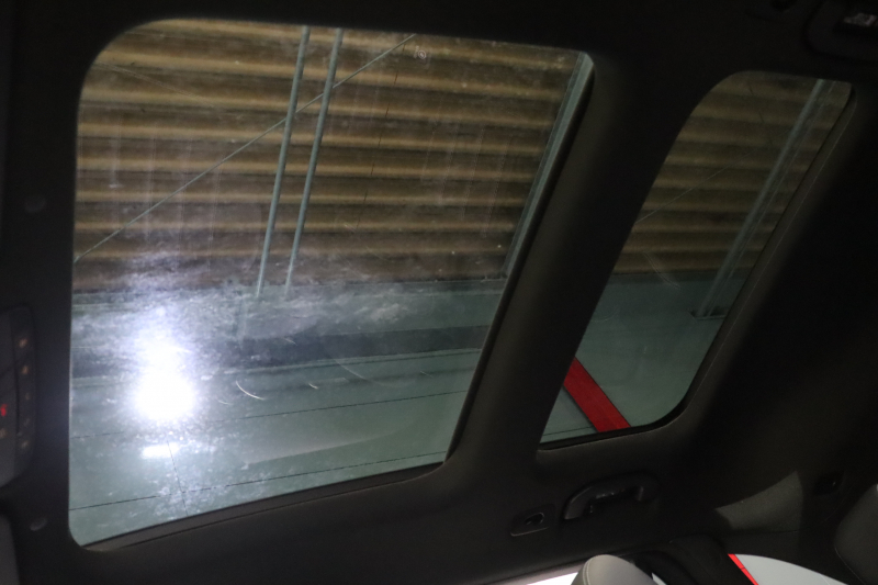 メルセデスベンツ GLC GLC220d 4MATIC AMGﾗｲﾝ ﾚｻﾞｰｴｸｽｸﾙｰｼﾌﾞP ﾚｰﾀﾞｰSP　黒本革 ﾘﾗｸｾﾞｰｼｮﾝ ﾊﾟﾉﾗﾏｻﾝﾙｰﾌ 10.25ｲﾝﾁﾜｲﾄﾞﾅﾋﾞ 12.3ｲﾝﾁｺｸﾋﾟｯﾄﾃﾞｨｽﾌﾟﾚｲ Burmester ｱｸﾃｨﾌﾞｸﾙｺﾝ ﾏﾙﾁﾋﾞｰﾑLED ﾍｯﾄﾞｱｯﾌﾟﾃﾞｨｽﾌﾟﾚｲ　2年保証