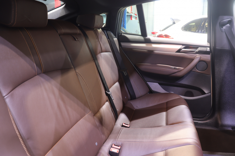 BMW X4 xDrive 28i Mｽﾎﾟｰﾂ　1ｵｰﾅｰ ﾄﾞﾗｲﾋﾞﾝｸﾞｱｼｽﾄﾌﾟﾗｽ ｱｸﾃｨﾌﾞｸﾙｺﾝ ﾓｶﾚｻﾞｰ ｻﾝﾙｰﾌ 第5世代iDriveﾅﾋﾞ HiFiｻｳﾝﾄﾞ ﾌﾙｾｸﾞTV 360ｶﾒﾗ Mｽﾎﾟｰﾂｴｱﾛ&19ｲﾝﾁAW　2年保証