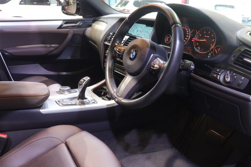 BMW X4 xDrive 28i Mｽﾎﾟｰﾂ　1ｵｰﾅｰ ﾄﾞﾗｲﾋﾞﾝｸﾞｱｼｽﾄﾌﾟﾗｽ ｱｸﾃｨﾌﾞｸﾙｺﾝ ﾓｶﾚｻﾞｰ ｻﾝﾙｰﾌ 第5世代iDriveﾅﾋﾞ HiFiｻｳﾝﾄﾞ ﾌﾙｾｸﾞTV 360ｶﾒﾗ Mｽﾎﾟｰﾂｴｱﾛ&19ｲﾝﾁAW　2年保証