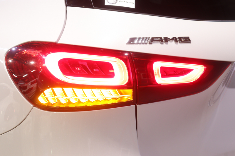 AMG GLA GLA45S 4MATIC+ AMGﾊﾟﾌｫｰﾏﾝｽ&ｱﾄﾞﾊﾞﾝｽﾄP ﾅﾋﾞｹﾞｰｼｮﾝP ﾚｰﾀﾞｰSP　AMGﾊﾟﾌｫｰﾏﾝｽｼｰﾄ 本革(灰/黒)ﾍﾞﾝﾁﾚｰﾀｰ ﾊﾟﾉﾗﾏｻﾝﾙｰﾌ 10.25ｲﾝﾁﾜｲﾄﾞﾅﾋﾞ ｱﾄﾞﾊﾞﾝｽﾄﾞｻｳﾝﾄﾞ ﾍｯﾄﾞｱｯﾌﾟD 360ｶﾒﾗ ﾌｯﾄﾄﾗﾝｸ ﾏﾙﾁﾋﾞｰﾑLED　2年保証