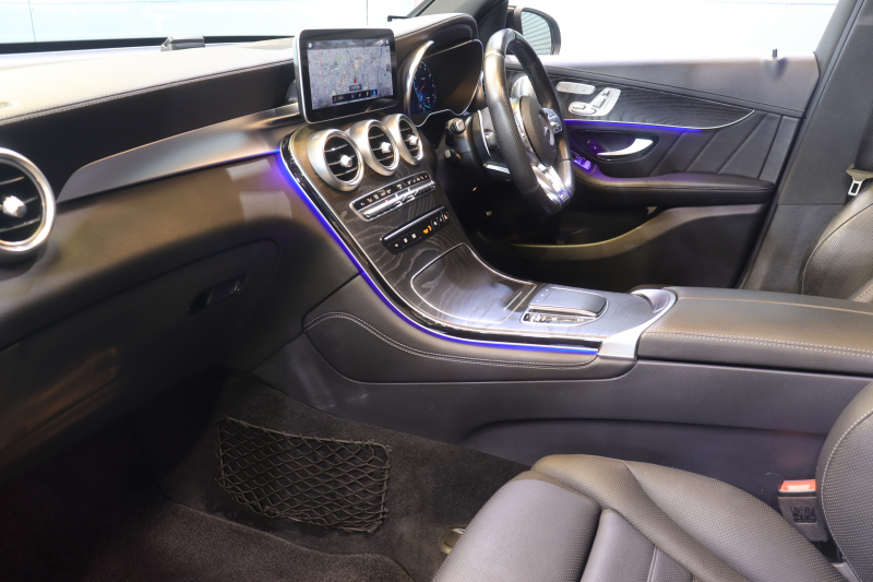 AMG GLC GLC43 4MATIC ﾚｻﾞｰｴｸｽｸﾙｼﾌﾞP ﾚｰﾀﾞｰSP　後期ﾓﾃﾞﾙ 黒本革 ﾊﾟﾉﾗﾏｻﾝﾙｰﾌ 10.25ｲﾝﾁﾜｲﾄﾞﾅﾋﾞ Burmesterｻｳﾝﾄﾞ ﾍｯﾄﾞｱｯﾌﾟD ｴｱﾊﾞﾗﾝｽP 360ｶﾒﾗ AMGｴｱﾛ&20ｲﾝﾁ5ﾂｲﾝｽﾎﾟｰｸAW　2年保証