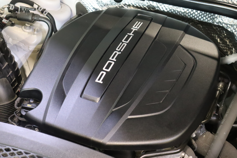 ポルシェ マカン MY20 後期ﾓﾃﾞﾙ 黒本革 ﾊﾟﾉﾗﾏｻﾝﾙｰﾌ PCMﾅﾋﾞ BOSEｻｳﾝﾄﾞ CarPlay ｱｸﾃｨﾌﾞｸﾙｺﾝ ﾚｰﾝﾁｪﾝｼﾞ&ﾚｰﾝｷｰﾌﾟｱｼｽﾄ PDLS付きLEDﾍｯﾄﾞﾗｲﾄ ｴﾝﾄﾘｰﾄﾞﾗｲﾌﾞ 有償色　2年保証