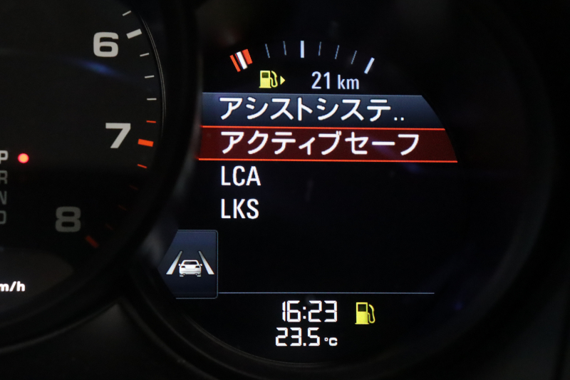ポルシェ マカン MY20 後期ﾓﾃﾞﾙ 黒本革 ﾊﾟﾉﾗﾏｻﾝﾙｰﾌ PCMﾅﾋﾞ BOSEｻｳﾝﾄﾞ CarPlay ｱｸﾃｨﾌﾞｸﾙｺﾝ ﾚｰﾝﾁｪﾝｼﾞ&ﾚｰﾝｷｰﾌﾟｱｼｽﾄ PDLS付きLEDﾍｯﾄﾞﾗｲﾄ ｴﾝﾄﾘｰﾄﾞﾗｲﾌﾞ 有償色　2年保証