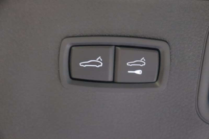 ポルシェ マカン MY20 後期ﾓﾃﾞﾙ 黒本革 ﾊﾟﾉﾗﾏｻﾝﾙｰﾌ PCMﾅﾋﾞ BOSEｻｳﾝﾄﾞ CarPlay ｱｸﾃｨﾌﾞｸﾙｺﾝ ﾚｰﾝﾁｪﾝｼﾞ&ﾚｰﾝｷｰﾌﾟｱｼｽﾄ PDLS付きLEDﾍｯﾄﾞﾗｲﾄ ｴﾝﾄﾘｰﾄﾞﾗｲﾌﾞ 有償色　2年保証