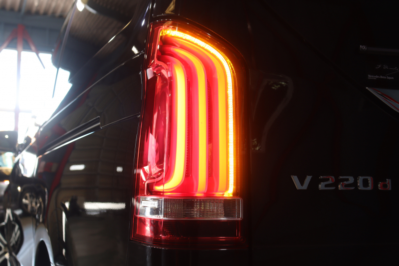 メルセデスベンツ Vクラス V220d ｱﾊﾞﾝｷﾞｬﾙﾄﾞ ﾛﾝｸﾞ AMGﾗｲﾝ ｴｸｽｸﾙｰｼﾌﾞｼｰﾄP ﾚｰﾀﾞｰSP　後期  ﾍﾞｰｼﾞｭ本革 2列目ｴｸｽｸﾙｰｼﾌﾞｼｰﾄ ｼｰﾄﾋｰﾀｰ ﾍﾞﾝﾁﾚｰﾀｰ ﾘﾗｸｾﾞｰｼｮﾝ ﾊﾟﾉﾗﾏｻﾝﾙｰﾌ 10.25ｲﾝﾁﾜｲﾄﾞﾅﾋﾞ Burmester 360ｶﾒﾗ AMGｴｱﾛ&19ｲﾝﾁｱﾙﾐ 9速AT　2年保証