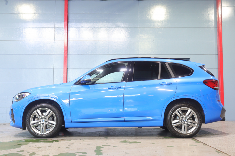 BMW X1 xDrive 18d Mｽﾎﾟｰﾂ ｺﾝﾌｫｰﾄP ｱﾄﾞﾊﾞﾝｽﾄﾞｱｸﾃｨﾌﾞSP　後期 専用ｼｰﾄ ﾒﾓﾘｰ機能 第6世代iDriveﾅﾋﾞ ｱｸﾃｨﾌﾞｸﾙｺﾝ ｱｸﾃｨﾌﾞｸﾙｺﾝ 車線逸脱防止機能 LEDﾍｯﾄﾞﾗｲﾄ ｱﾝﾋﾞｴﾝﾄﾗｲﾄ 専用ｴｸｽﾃﾘｱ 専用色　2年保証