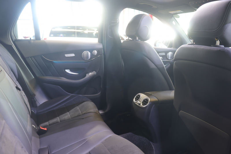 メルセデスベンツ GLC GLC220d 4MATIC ﾛｰﾚｳｽED ﾅｲﾄP ﾚｰﾀﾞｰSP　360台限定 ﾚｻﾞｰARTICO/DINAMICAｼｰﾄ ｼｰﾄﾋｰﾀｰ ﾊﾟﾉﾗﾏｻﾝﾙｰﾌ 8.4ｲﾝﾁﾜｲﾄﾞﾅﾋﾞ 360ｶﾒﾗ ｱｸﾃｨﾌﾞｸﾙｺﾝ LEDﾍｯﾄﾞﾗｲﾄ ｱﾝﾋﾞｴﾝﾄﾗｲﾄ 自動ﾘｱｹﾞｰﾄ AMGｴｱﾛ&19ｲﾝﾁｱﾙﾐ　2年保証