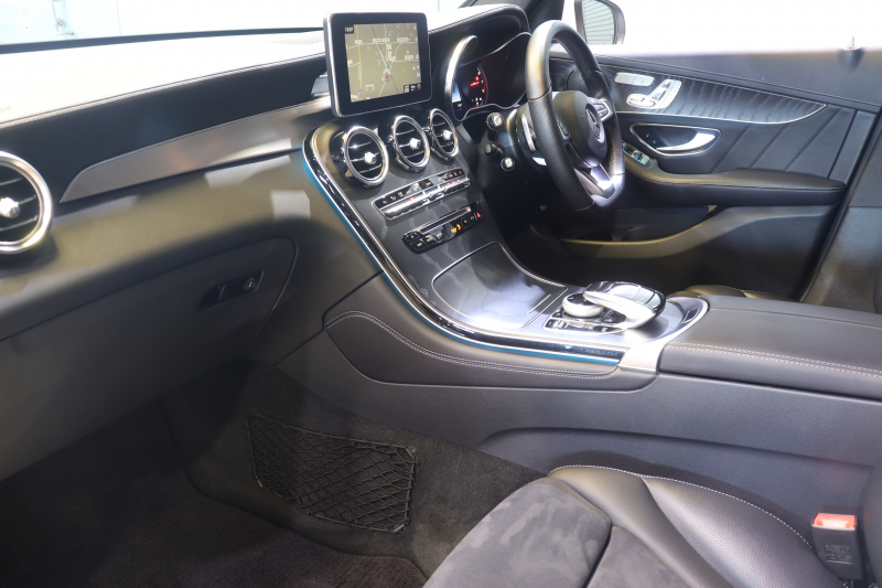 メルセデスベンツ GLC GLC250 4MATIC ｽﾎﾟｰﾂ ﾚｰﾀﾞｰSP　ﾚｻﾞｰARTICO/DINAMICAｼｰﾄ ｼｰﾄﾋｰﾀｰ 8.4ｲﾝﾁﾜｲﾄﾞﾅﾋﾞ 360ｶﾒﾗ ｱｸﾃｨﾌﾞｸﾙｺﾝ ﾍｯﾄﾞｱｯﾌﾟﾃﾞｨｽﾌﾟﾚｲ LEDﾍｯﾄﾞﾗｲﾄ ｱﾝﾋﾞｴﾝﾄﾗｲﾄ 自動ﾘｱｹﾞｰﾄ ﾌｯﾄﾄﾗﾝｸｵｰﾌﾟﾅｰ AMGｴｱﾛ&19ｲﾝﾁｱﾙﾐ　2年保証