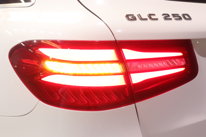 メルセデスベンツ GLC GLC250 4MATIC ｽﾎﾟｰﾂ ﾚｰﾀﾞｰSP　ﾚｻﾞｰARTICO/DINAMICAｼｰﾄ ｼｰﾄﾋｰﾀｰ 8.4ｲﾝﾁﾜｲﾄﾞﾅﾋﾞ 360ｶﾒﾗ ｱｸﾃｨﾌﾞｸﾙｺﾝ ﾍｯﾄﾞｱｯﾌﾟﾃﾞｨｽﾌﾟﾚｲ LEDﾍｯﾄﾞﾗｲﾄ ｱﾝﾋﾞｴﾝﾄﾗｲﾄ 自動ﾘｱｹﾞｰﾄ ﾌｯﾄﾄﾗﾝｸｵｰﾌﾟﾅｰ AMGｴｱﾛ&19ｲﾝﾁｱﾙﾐ　2年保証