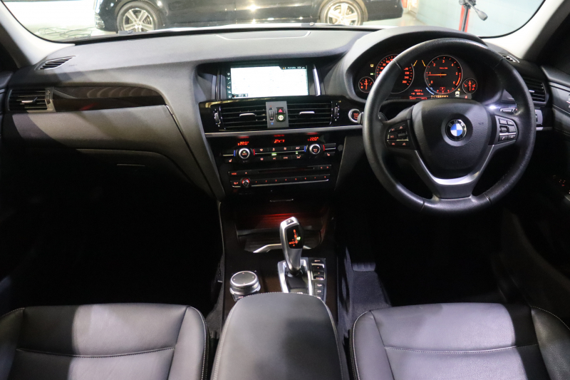 BMW X3 xDrive 20d Xﾗｲﾝ　後期ﾓﾃﾞﾙ ﾄﾞﾗｲﾋﾞﾝｸﾞｱｼｽﾄﾌﾟﾗｽ ｱｸﾃｨﾌﾞｸﾙｺﾝ ﾈﾊﾞﾀﾞﾚｻﾞｰｼｰﾄ(ﾌﾞﾗｯｸ) 第5世代iDriveﾅﾋﾞ ﾌﾙｾｸﾞTV 360ｶﾒﾗ ﾚｰﾝﾁｪﾝｼﾞｱｼｽﾄ 車線逸脱防止機能 専用ｴｸｽﾃﾘｱ　2年保証付