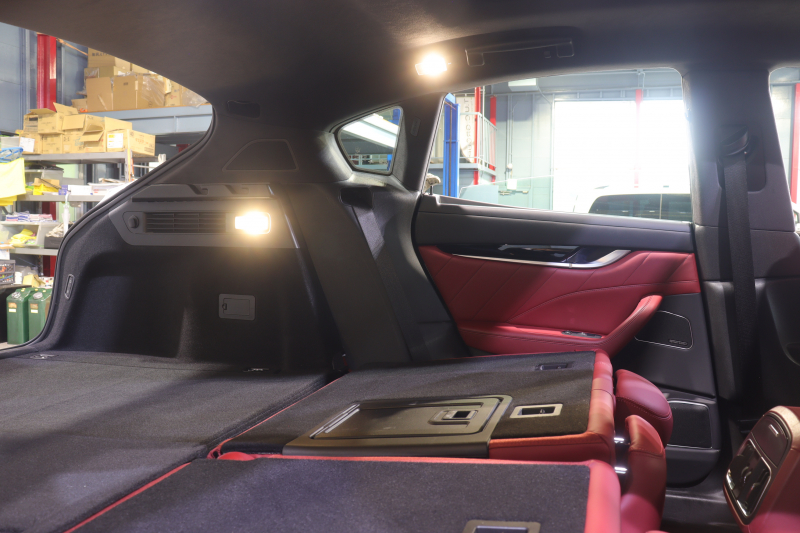 マセラティ レヴァンテ ｸﾞﾗﾝｽﾎﾟｰﾂ　後期 NEWｼﾌﾄ ADAS ACC ﾚｰﾝｷｰﾌﾟ ﾌﾞﾗｲﾝﾄﾞｽﾎﾟｯﾄ ﾚｯﾄﾞﾚｻﾞｰｼｰﾄ ﾊﾟﾉﾗﾏｻﾝﾙｰﾌ MTCﾅﾋﾞ ﾌﾙｾｸﾞTV harman/kardon CarPlar ｽｶｲﾌｯｸ LEDﾍｯﾄﾞﾗｲﾄ ｿﾌﾄﾄﾞｱｸﾛｰｼﾞｬｰ 自動ﾘｱｹﾞｰﾄ 21ｲﾝﾁﾍﾘｵｽAW 　2年保証