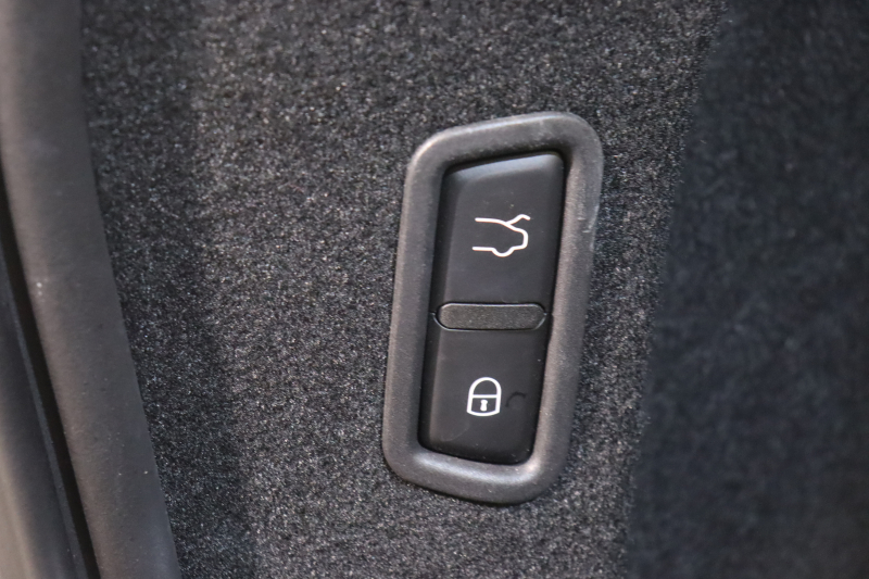 マセラティ レヴァンテ ｸﾞﾗﾝｽﾎﾟｰﾂ　後期 NEWｼﾌﾄ ADAS ACC ﾚｰﾝｷｰﾌﾟ ﾌﾞﾗｲﾝﾄﾞｽﾎﾟｯﾄ ﾚｯﾄﾞﾚｻﾞｰｼｰﾄ ﾊﾟﾉﾗﾏｻﾝﾙｰﾌ MTCﾅﾋﾞ ﾌﾙｾｸﾞTV harman/kardon CarPlar ｽｶｲﾌｯｸ LEDﾍｯﾄﾞﾗｲﾄ ｿﾌﾄﾄﾞｱｸﾛｰｼﾞｬｰ 自動ﾘｱｹﾞｰﾄ 21ｲﾝﾁﾍﾘｵｽAW 　2年保証