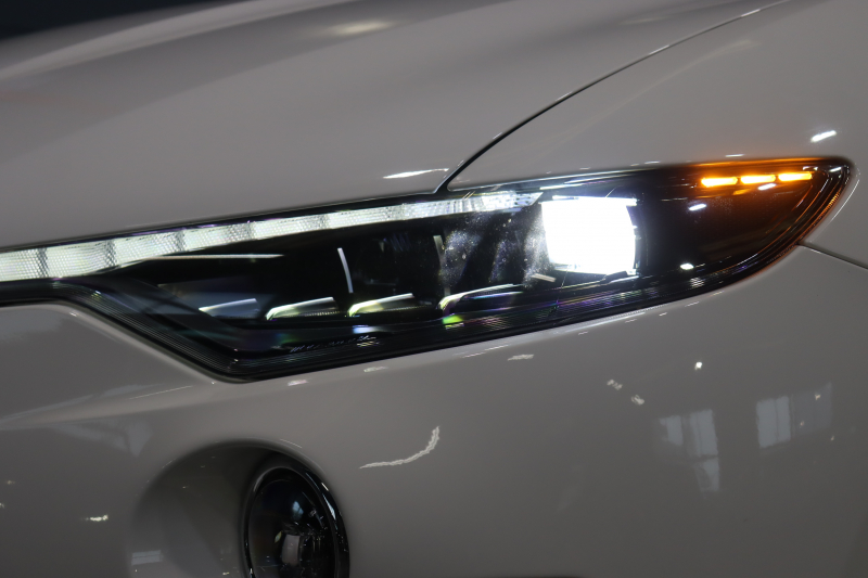マセラティ レヴァンテ ｸﾞﾗﾝｽﾎﾟｰﾂ　後期 NEWｼﾌﾄ ADAS ACC ﾚｰﾝｷｰﾌﾟ ﾌﾞﾗｲﾝﾄﾞｽﾎﾟｯﾄ ﾚｯﾄﾞﾚｻﾞｰｼｰﾄ ﾊﾟﾉﾗﾏｻﾝﾙｰﾌ MTCﾅﾋﾞ ﾌﾙｾｸﾞTV harman/kardon CarPlar ｽｶｲﾌｯｸ LEDﾍｯﾄﾞﾗｲﾄ ｿﾌﾄﾄﾞｱｸﾛｰｼﾞｬｰ 自動ﾘｱｹﾞｰﾄ 21ｲﾝﾁﾍﾘｵｽAW 　2年保証