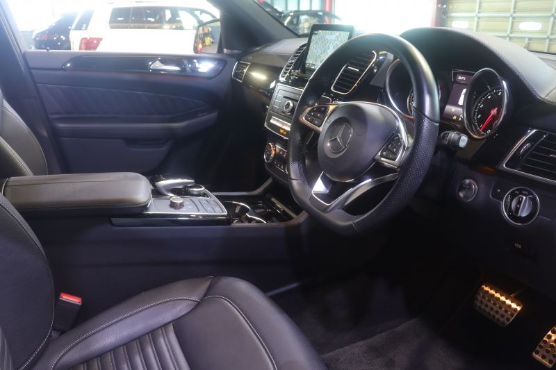 AMG GLE GLE43 4MATIC ﾚｰﾀﾞｰ SP　黒ﾅｯﾊﾟﾚｻﾞｰｼｰﾄ ﾊﾟﾉﾗﾏｻﾝﾙｰﾌ 8ｲﾝﾁﾜｲﾄﾞﾅﾋﾞ CarPlay harman/kardonｻｳﾝﾄﾞ 360ｶﾒﾗ ｷｰﾚｽｺﾞｰ LEDﾍｯﾄﾞﾗｲﾄ AMGｴｱﾛ&21ｲﾝﾁAW 　2年保証