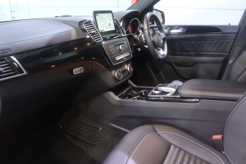 AMG GLE GLE43 4MATIC ﾚｰﾀﾞｰ SP　黒ﾅｯﾊﾟﾚｻﾞｰｼｰﾄ ﾊﾟﾉﾗﾏｻﾝﾙｰﾌ 8ｲﾝﾁﾜｲﾄﾞﾅﾋﾞ CarPlay harman/kardonｻｳﾝﾄﾞ 360ｶﾒﾗ ｷｰﾚｽｺﾞｰ LEDﾍｯﾄﾞﾗｲﾄ AMGｴｱﾛ&21ｲﾝﾁAW 　2年保証