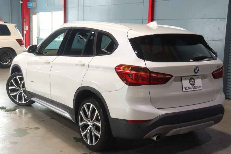 BMW X1 X1 xDrive 18d Xﾗｲﾝ　ﾄﾞﾗｲﾋﾞﾝｸﾞｱｼｽﾄﾌﾟﾗｽ ﾓｶﾚｻﾞｰ 純正ﾅﾋﾞ ﾍｯﾄﾞｱｯﾌﾟﾃﾞｨｽﾌﾟﾚｲ ｱｸﾃｨﾌﾞｸﾙｺﾝ LEDﾍｯﾄﾞﾗｲﾄ ｱﾝﾋﾞｴﾝﾄﾗｲﾄ 専用ｴｸｽﾃﾘｱ ｳｯﾄﾞｲﾝﾃﾘｱﾄﾘﾑ OP19ｲﾝﾁAW 有償色　2年保証