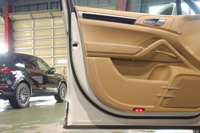 ポルシェ カイエン ﾌﾟﾗﾁﾅｴﾃﾞｨｼｮﾝ　特別仕様車 後期ﾓﾃﾞﾙ ｱﾙｶﾝﾀｰﾗｺﾝﾋﾞｼｰﾄ(ﾍﾞｰｼﾞｭ) ﾊﾟﾉﾗﾏｻﾝﾙｰﾌ ｱﾝﾄﾞﾛｲﾄﾞﾅﾋﾞ BOSEｻｳﾝﾄﾞ CarPlay PDLS付LEDﾍｯﾄﾞﾗｲﾄ ﾊｲｸﾞﾛｽﾌﾞﾗｯｸｲﾝﾃﾘｱ 21ｲﾝﾁ911ﾀｰﾎﾞｱﾙﾐ　2年保証