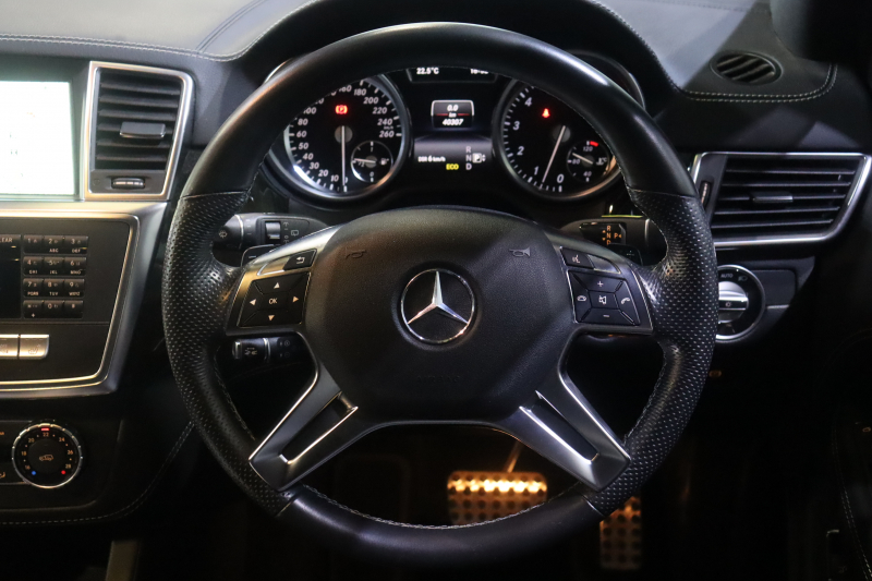 メルセデスベンツ Mクラス ML350 4MATIC AMGｽﾎﾟｰﾂP ﾚｰﾀﾞｰSP　ｷｰﾚｽｺﾞｰ 黒ﾅｯﾊﾟﾚｻﾞｰ 7ｲﾝﾁﾜｲﾄﾞﾅﾋﾞ ｱｸﾃｨﾌﾞｸﾙｺﾝ ﾚｰﾝｷｰﾌﾟ 360ｶﾒﾗ 前後ﾋｰﾀｰ ｷｰﾚｽｺﾞｰ AMGｴｱﾛ&20ｲﾝﾁAW　2年保証