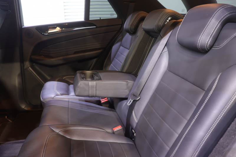 メルセデスベンツ Mクラス ML350 4MATIC AMGｽﾎﾟｰﾂP ﾚｰﾀﾞｰSP　ｷｰﾚｽｺﾞｰ 黒ﾅｯﾊﾟﾚｻﾞｰ 7ｲﾝﾁﾜｲﾄﾞﾅﾋﾞ ｱｸﾃｨﾌﾞｸﾙｺﾝ ﾚｰﾝｷｰﾌﾟ 360ｶﾒﾗ 前後ﾋｰﾀｰ ｷｰﾚｽｺﾞｰ AMGｴｱﾛ&20ｲﾝﾁAW　2年保証