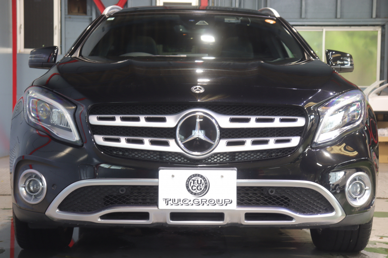 メルセデスベンツ GLA GLA220 4MATIC ﾌﾟﾚﾐｱﾑP ﾚｰﾀﾞｰSP　後期ﾓﾃﾞﾙ 黒革 ﾊﾟﾉﾗﾏｻﾝﾙｰﾌ 8ｲﾝﾁﾜｲﾄﾞﾅﾋﾞ CarPlay harman/kardonｻｳﾝﾄﾞ LEDﾍｯﾄﾞﾗｲﾄ ｱｸﾃｨﾌﾞｸﾙｺﾝ 自動ﾘｱｹﾞｰﾄ 18ｲﾝﾁｱﾙﾐ　2年保証