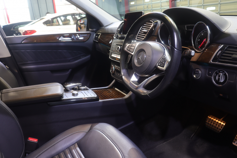 メルセデスベンツ GLS GLS350d 4MATIC ｽﾎﾟｰﾂ ﾚｰﾀﾞｰSP　黒ﾅｯﾊﾟ革 全席ｼｰﾄﾋｰﾀｰ ﾊﾟﾉﾗﾏｻﾝﾙｰﾌ 8ｲﾝﾁﾜｲﾄﾞﾅﾋﾞ ﾌﾙｾｸﾞTV harman/kardonｻｳﾝﾄﾞ CarPlay 360ｶﾒﾗ LEDﾍｯﾄﾞﾗｲﾄ 自動ﾘｱｹﾞｰﾄ AMGｴｱﾛ&21ｲﾝﾁｱﾙﾐ　2年保証