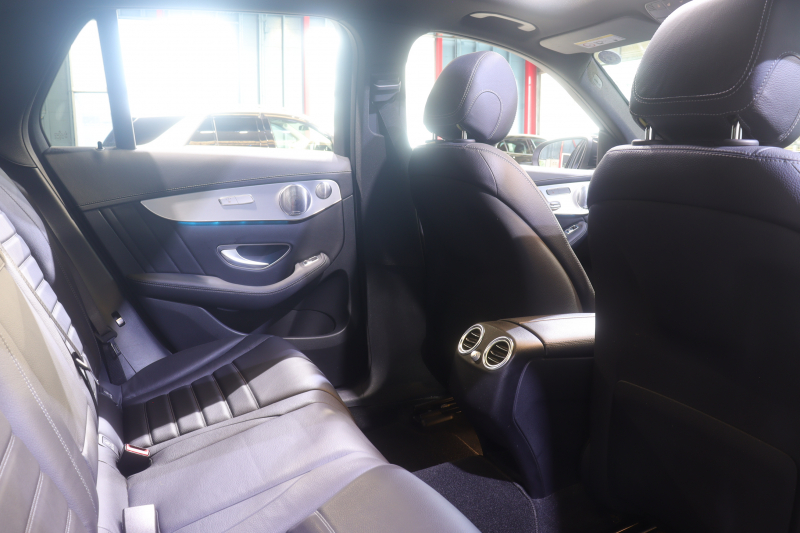 メルセデスベンツ GLC GLC250 4MATIC ｽﾎﾟｰﾂ 本革仕様 ﾚｰﾀﾞｰSP　1ｵｰﾅｰ 黒本革ｼｰﾄ ﾊﾟﾉﾗﾏｻﾝﾙｰﾌ 8.4ｲﾝﾁﾜｲﾄﾞﾅﾋﾞ Burmesterｻｳﾝﾄﾞ 360ｶﾒﾗ ｱｸﾃｨﾌﾞｸﾙｺﾝ ﾍｯﾄﾞｱｯﾌﾟﾃﾞｨｽﾌﾟﾚｲ LEDﾍｯﾄﾞﾗｲﾄ ｱﾝﾋﾞｴﾝﾄﾗｲﾄ 自動ﾘｱｹﾞｰﾄ AMGｴｱﾛ&19ｲﾝﾁｱﾙﾐ　2年保証