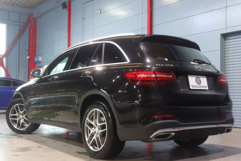 メルセデスベンツ GLC GLC250 4MATIC ｽﾎﾟｰﾂ 本革仕様 ﾚｰﾀﾞｰSP　1ｵｰﾅｰ 黒本革ｼｰﾄ ﾊﾟﾉﾗﾏｻﾝﾙｰﾌ 8.4ｲﾝﾁﾜｲﾄﾞﾅﾋﾞ Burmesterｻｳﾝﾄﾞ 360ｶﾒﾗ ｱｸﾃｨﾌﾞｸﾙｺﾝ ﾍｯﾄﾞｱｯﾌﾟﾃﾞｨｽﾌﾟﾚｲ LEDﾍｯﾄﾞﾗｲﾄ ｱﾝﾋﾞｴﾝﾄﾗｲﾄ 自動ﾘｱｹﾞｰﾄ AMGｴｱﾛ&19ｲﾝﾁｱﾙﾐ　2年保証