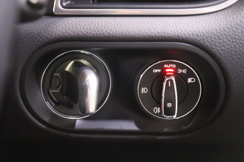 ポルシェ マカン GTS ｽﾎﾟｰﾂｸﾛﾉP　PASM ﾂｰﾄﾝﾚｻﾞｰｲﾝﾃﾘｱ(ﾌﾞﾗｯｸ/ﾚｯﾄﾞ) PCMﾅﾋﾞ CarPlay ｱｸﾃｨﾌﾞｸﾙｺﾝ ｽﾎﾟｰﾂｴｸﾞｿﾞｰｽﾄ LEDﾍｯﾄﾞﾗｲﾄ ｴﾝﾄﾘｰﾄﾞﾗｲﾌﾞ 20ｲﾝﾁRSｽﾊﾟｲﾀﾞｰAW　2年保証