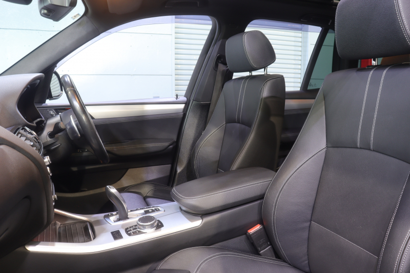 BMW X3 ﾌﾞﾗｯｸｱｳﾄ　310台限定車 ﾄﾞﾗｲﾋﾞﾝｸﾞｱｼｽﾄﾌﾟﾗｽ ｱｸﾃｨﾌﾞｸﾙｺﾝ ﾌﾞﾗｯｸﾚｻﾞｰｼｰﾄ ﾊﾟﾉﾗﾏｻﾝﾙｰﾌ 第5世代iDriveﾅﾋﾞ HIFiｻｳﾝﾄﾞ ﾌﾙｾｸﾞTV ﾍｯﾄﾞｱｯﾌﾟﾃﾞｨｽﾌﾟﾚｲ 360ｶﾒﾗ  専用ｴｸｽﾃﾘｱ　2年保証