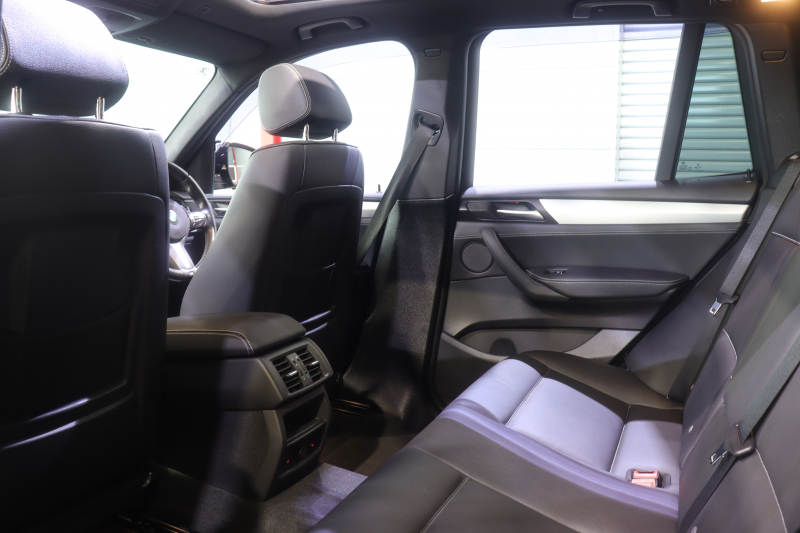 BMW X3 ﾌﾞﾗｯｸｱｳﾄ　310台限定車 ﾄﾞﾗｲﾋﾞﾝｸﾞｱｼｽﾄﾌﾟﾗｽ ｱｸﾃｨﾌﾞｸﾙｺﾝ ﾌﾞﾗｯｸﾚｻﾞｰｼｰﾄ ﾊﾟﾉﾗﾏｻﾝﾙｰﾌ 第5世代iDriveﾅﾋﾞ HIFiｻｳﾝﾄﾞ ﾌﾙｾｸﾞTV ﾍｯﾄﾞｱｯﾌﾟﾃﾞｨｽﾌﾟﾚｲ 360ｶﾒﾗ  専用ｴｸｽﾃﾘｱ　2年保証
