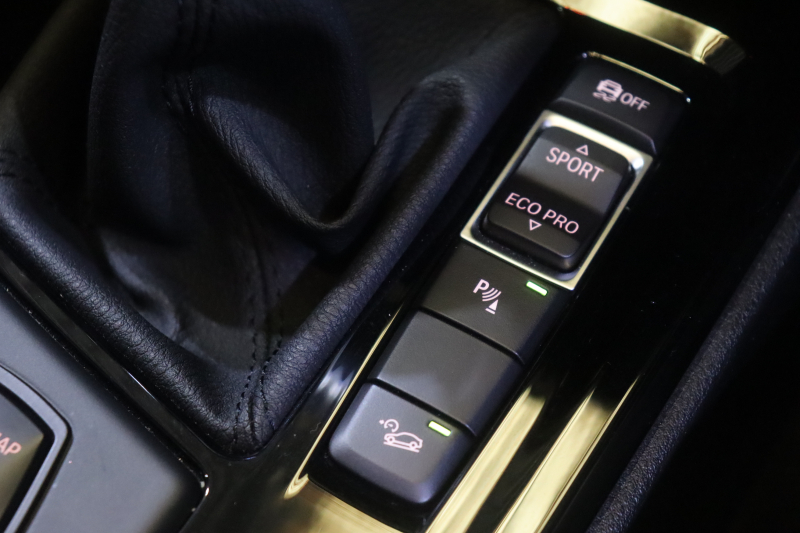 BMW X1 xDrive 18d Xﾗｲﾝ ﾊｲﾗｲﾝ&ｺﾝﾌｫｰﾄP ｱﾄﾞﾊﾞﾝｽﾄﾞｱｸﾃｨﾌﾞSP　中期 ﾀﾞｺﾀﾚｻﾞｰ(ﾓｶ) 第6世代iDriveﾅﾋ ｱｸﾃｨﾌﾞｸﾙｺﾝ ﾍｯﾄﾞｱｯﾌﾟﾃﾞｨｽﾌﾟﾚｲ ｽﾗｲﾃﾞｨﾝｸﾞﾘﾔｼｰﾄ LEDﾍｯﾄﾞﾗｲﾄ 専用ｴｸｽﾃﾘｱ&18ｲﾝﾁｱﾙﾐ 自動Rｹﾞｰﾄ　2年保証