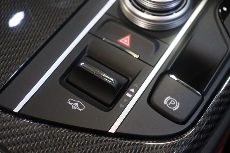 マセラティ レヴァンテ S　ﾚｯﾄﾞﾚｻﾞｰｼｰﾄ ｼｰﾄﾋｰﾀｰ ﾍﾞﾝﾁﾚｰｼｮﾝ ﾊﾟﾉﾗﾏｻﾝﾙｰﾌ MTCﾅﾋﾞ CarPlay ﾌﾙｾｸﾞTV ﾌﾟｯｼｭｽﾀｰﾄ ｱｸﾃｨﾌﾞｸﾙｺﾝ ﾚｰﾝｾﾝｽ  ﾌﾞﾗｲﾝﾄﾞｽﾎﾟｯﾄﾓﾆﾀｰ 360ｶﾒﾗ 自動ﾘｱｹﾞｰﾄ 21ｲﾝﾁｱﾝﾃｰｵAW　2年保証