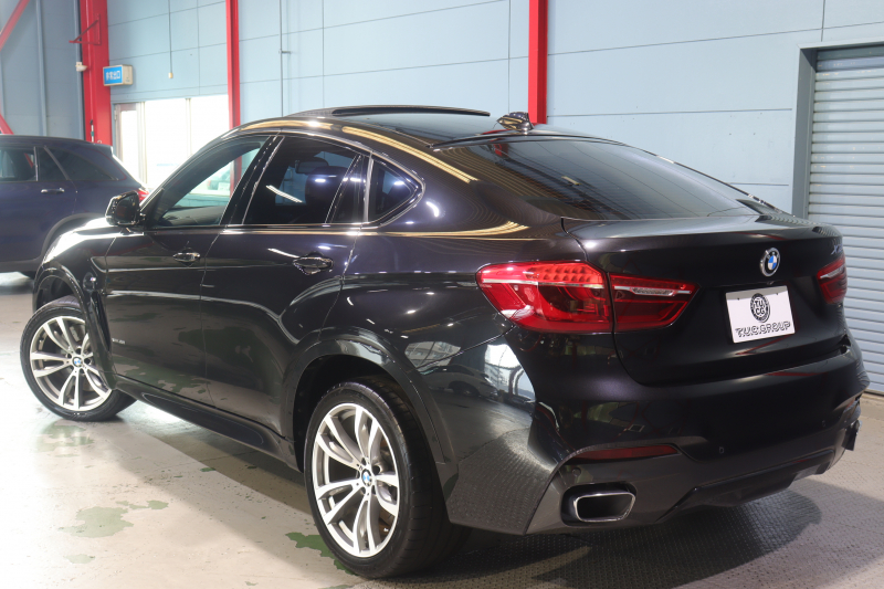 BMW X6 xDrive 35i Mｽﾎﾟｰﾂ ﾌﾟﾗｲﾑ＆ｾﾚｸﾄP　ACC 赤革 ｻﾝﾙｰﾌ 純正ﾅﾋﾞTV harman/kardonｻｳﾝﾄﾞ ｿﾌﾄｸﾛｰｽﾞﾄﾞﾄﾞｱ ﾍｯﾄﾞｱｯﾌﾟﾃﾞｨｽﾌﾟﾚｲ LEDﾍｯﾄﾞﾗｲﾄ Mｴｱﾛ&20AW　2年保証付