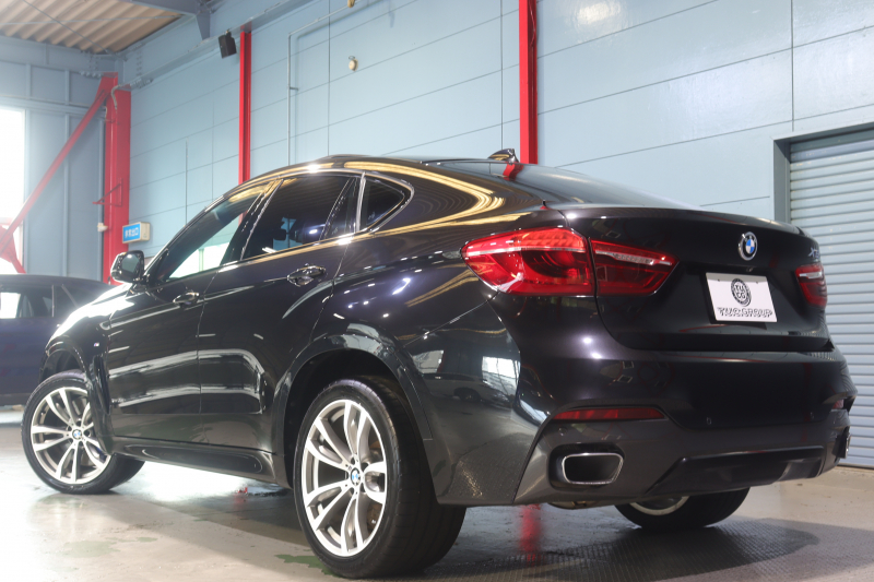 BMW X6 xDrive 35i Mｽﾎﾟｰﾂ ﾌﾟﾗｲﾑ＆ｾﾚｸﾄP　ACC 赤革 ｻﾝﾙｰﾌ 純正ﾅﾋﾞTV harman/kardonｻｳﾝﾄﾞ ｿﾌﾄｸﾛｰｽﾞﾄﾞﾄﾞｱ ﾍｯﾄﾞｱｯﾌﾟﾃﾞｨｽﾌﾟﾚｲ LEDﾍｯﾄﾞﾗｲﾄ Mｴｱﾛ&20AW　2年保証付