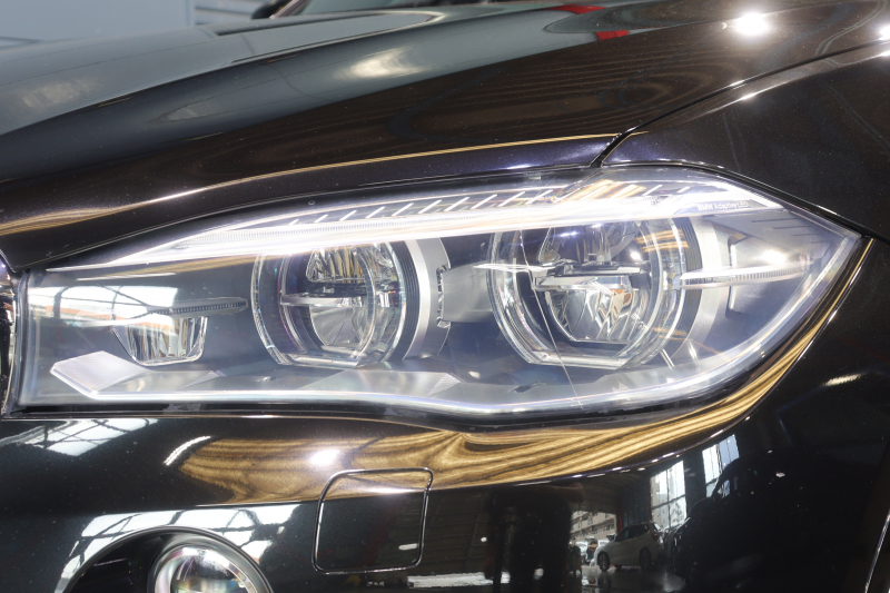 BMW X6 xDrive 35i Mｽﾎﾟｰﾂ ﾌﾟﾗｲﾑ＆ｾﾚｸﾄP　ACC 赤革 ｻﾝﾙｰﾌ 純正ﾅﾋﾞTV harman/kardonｻｳﾝﾄﾞ ｿﾌﾄｸﾛｰｽﾞﾄﾞﾄﾞｱ ﾍｯﾄﾞｱｯﾌﾟﾃﾞｨｽﾌﾟﾚｲ LEDﾍｯﾄﾞﾗｲﾄ Mｴｱﾛ&20AW　2年保証付