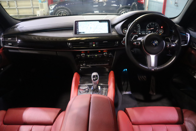 BMW X6 xDrive 35i Mｽﾎﾟｰﾂ ﾌﾟﾗｲﾑ＆ｾﾚｸﾄP　ACC 赤革 ｻﾝﾙｰﾌ 純正ﾅﾋﾞTV harman/kardonｻｳﾝﾄﾞ ｿﾌﾄｸﾛｰｽﾞﾄﾞﾄﾞｱ ﾍｯﾄﾞｱｯﾌﾟﾃﾞｨｽﾌﾟﾚｲ LEDﾍｯﾄﾞﾗｲﾄ Mｴｱﾛ&20AW　2年保証付