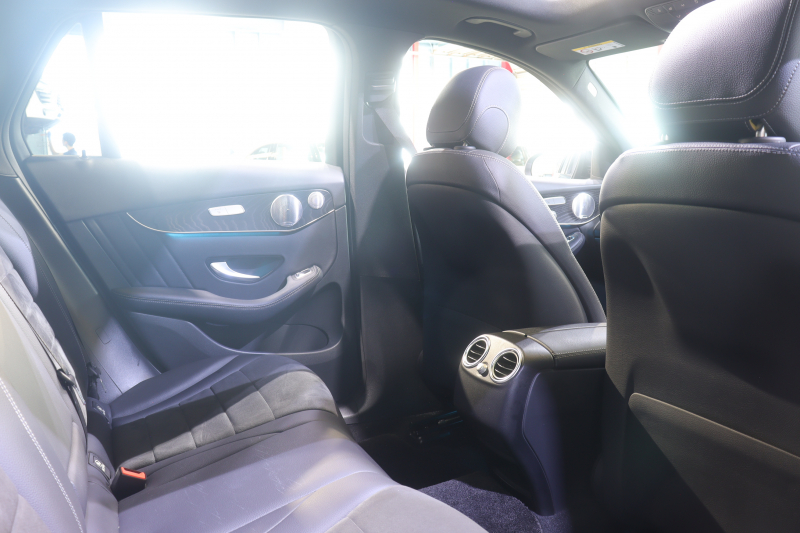 メルセデスベンツ GLC GLC220d 4MATIC ﾛｰﾚｳｽED ﾅｲﾄ&ﾚｰﾀﾞｰSP　限定車 ﾚｻﾞｰARTICO/DINAMICAｼｰﾄ ｼｰﾄﾋｰﾀｰ ﾊﾟﾉﾗﾏｻﾝﾙｰﾌ 8.4ｲﾝﾁﾜｲﾄﾞﾅﾋﾞ ﾌﾞﾙﾒｽﾀｰ 360ｶﾒﾗ ｱｸﾃｨﾌﾞｸﾙｺﾝ LEDﾍｯﾄﾞﾗｲﾄ ｱﾝﾋﾞｴﾝﾄﾗｲﾄ 自動ﾘｱｹﾞｰﾄ AMGｴｱﾛ 専用19ｲﾝﾁAW　2年保証