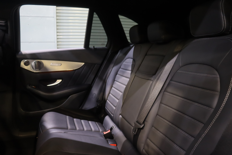 メルセデスベンツ GLC GLC220d 4MATIC ｽﾎﾟｰﾂ 本革仕様 ﾚｰﾀﾞｰP　ｷｰﾚｽｺﾞｰ 黒革 ﾊﾟﾉﾗﾏSR 純正ﾅﾋﾞTV ﾌﾞﾙﾒｽﾀｰ 360ｶﾒﾗ ﾊﾟﾅﾒﾘｶｰﾅｸﾞﾘﾙ 自動Rｹﾞｰﾄ ﾌｯﾄﾄﾗﾝｸOP PTS LEDﾍｯﾄﾞﾗｲﾄ AMGｴｱﾛ&19AW　2年保証