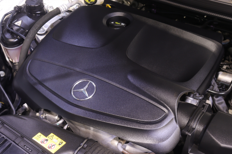 メルセデスベンツ GLA GLA220 4MATIC ﾌﾟﾚﾐｱﾑ&ﾚｰﾀﾞｰPKG　後期ﾓﾃﾞﾙ ACC 黒革 ﾊﾟﾉﾗﾏｻﾝﾙｰﾌ 8ｲﾝﾁﾜｲﾄﾞﾅﾋﾞ CarPlay harman/kardonｻｳﾝﾄﾞ LEDﾍｯﾄﾞﾗｲﾄ 自動ﾘｱｹﾞｰﾄ 18ｲﾝﾁAW　2年保証付