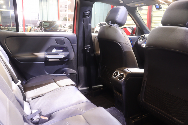 AMG GLB GLB35 4MATIC AMGﾊﾟﾌｫｰﾏﾝｽ&ﾚｰﾀﾞｰ&ｴﾅｼﾞｬｲｼﾞﾝｸﾞPKG　黒×灰革 ﾍﾞﾝﾁﾚｰﾀｰ ﾊﾟﾉﾗﾏSR 純正ﾅﾋﾞTV MBUX 360ｶﾒﾗ LEDﾍｯﾄﾞﾗｲﾄ 自動Rｹﾞｰﾄ AMGｴｱﾛ&19ｲﾝﾁAW　2年保証