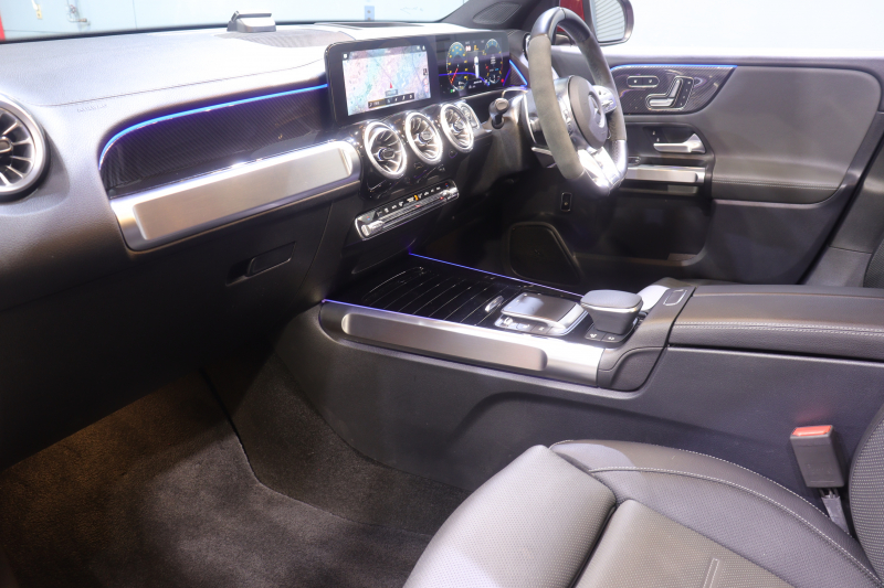 AMG GLB GLB35 4MATIC AMGﾊﾟﾌｫｰﾏﾝｽ&ﾚｰﾀﾞｰ&ｴﾅｼﾞｬｲｼﾞﾝｸﾞPKG　黒×灰革 ﾍﾞﾝﾁﾚｰﾀｰ ﾊﾟﾉﾗﾏSR 純正ﾅﾋﾞTV MBUX 360ｶﾒﾗ LEDﾍｯﾄﾞﾗｲﾄ 自動Rｹﾞｰﾄ AMGｴｱﾛ&19ｲﾝﾁAW　2年保証
